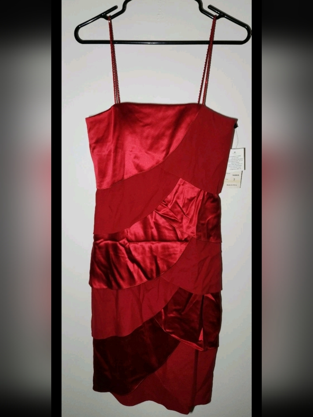 NWT Chetta B Size 2 Red 100% Silk  Sheath Cocktail Spaghetti Straps Dress